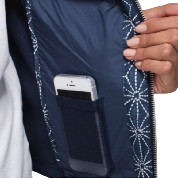 LULULEMON Cardigan and Again Exploded Sashiko Star in Inkwell Ghost/Inkwell 6 - Picture 4 of 12